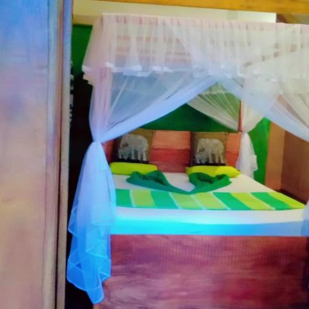 Отель Sigiri Aliya Tree House Сигирия Экстерьер фото